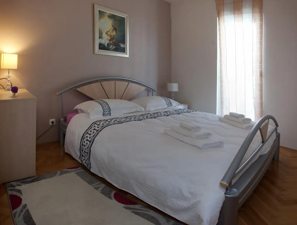 Cro Jet Set On The Beach Split Apartmán